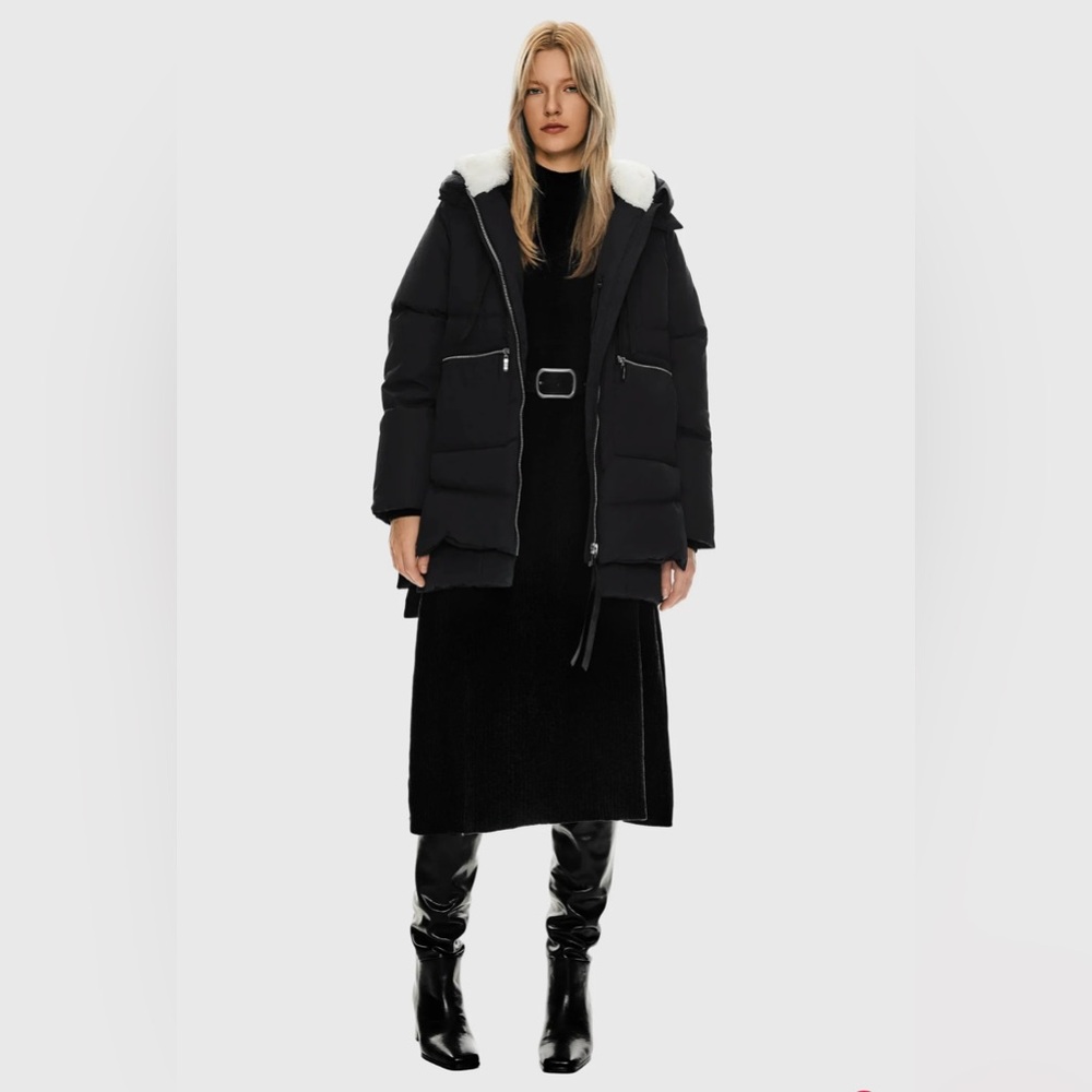 NWT Oralay Women’s Thickened Down Jacket with Hood Size Medium